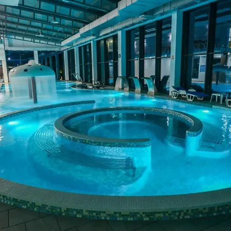 Garni Hollywoodland Wellness & Aquapark 호텔 베오그라드