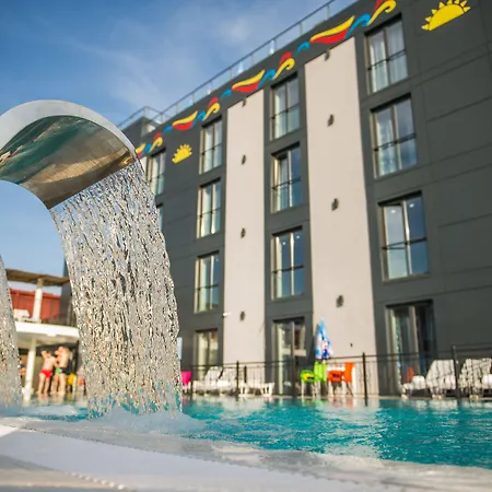 Garni Hollywoodland Wellness & Aquapark 4* בלגרד