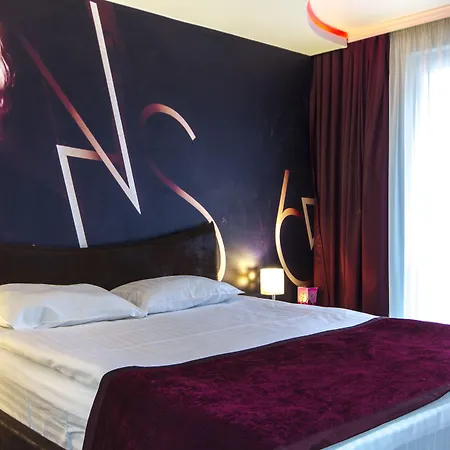 Hotel Garni Hollywoodland Wellness & Aquapark