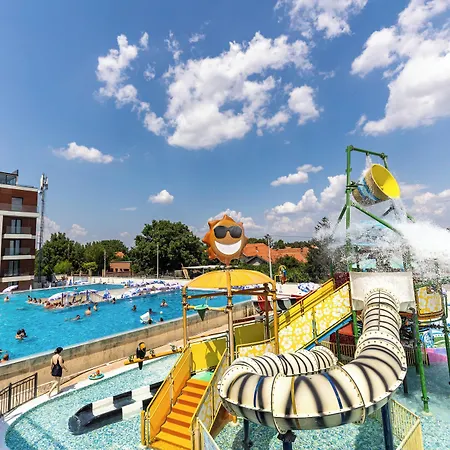 Garni Hollywoodland Wellness & Aquapark