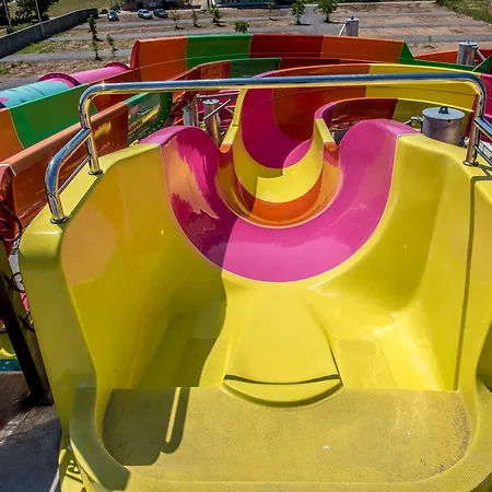 Garni Hollywoodland Wellness & Aquapark 4* Bělehrad