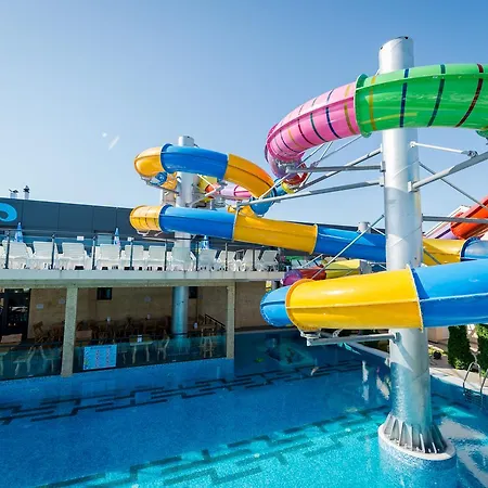 호텔 Garni Hollywoodland Wellness & Aquapark 베오그라드