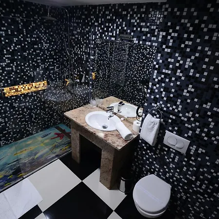Szálloda Garni Hollywoodland Wellness & Aquapark 4*