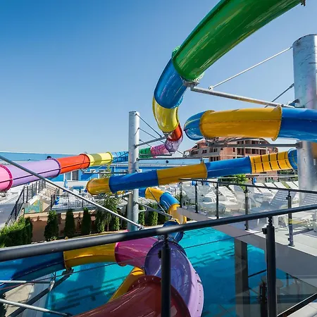 Hotel Garni Hollywoodland Wellness & Aquapark 4*