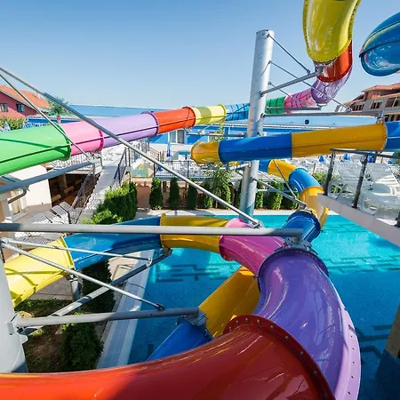 Garni Hollywoodland Wellness & Aquapark 4*