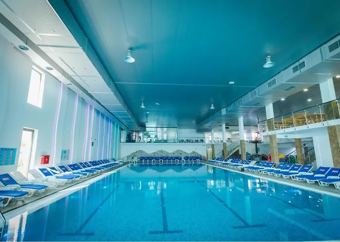 Hotel Garni Hollywoodland Wellness & Aquapark 4*