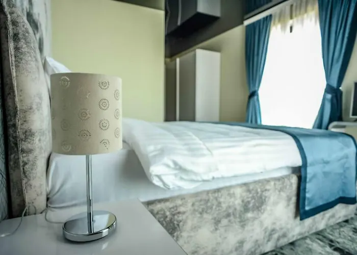 Hotel Garni Hollywoodland Wellness & Aquapark