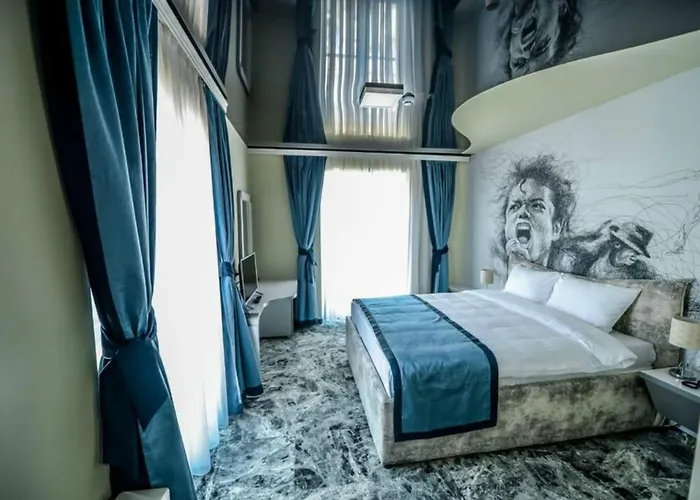 Garni Hollywoodland Wellness & Aquapark Hotel