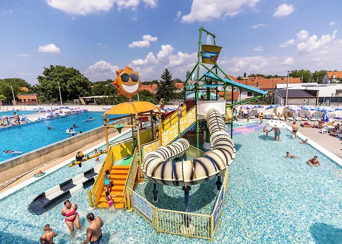 Garni Hollywoodland Wellness & Aquapark