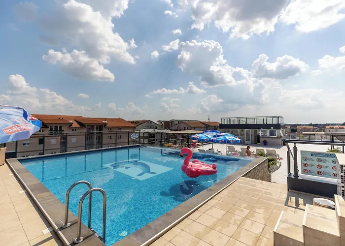 Hotel Garni Hollywoodland Wellness & Aquapark 4*