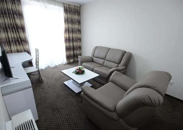 Hotel Garni Hollywoodland Wellness & Aquapark 4*